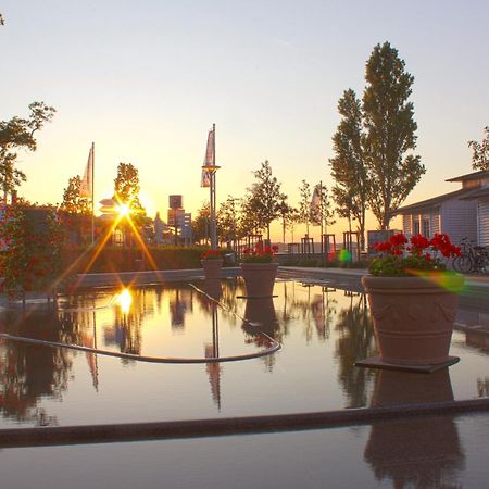 Fewo Mit Meerblick, Gratis Nutzung Vom Ahoi Erlebnisbad Und Sauna In Sellin - Haus Blick Zur See Fewo 06 เกอเรน ภายนอก รูปภาพ