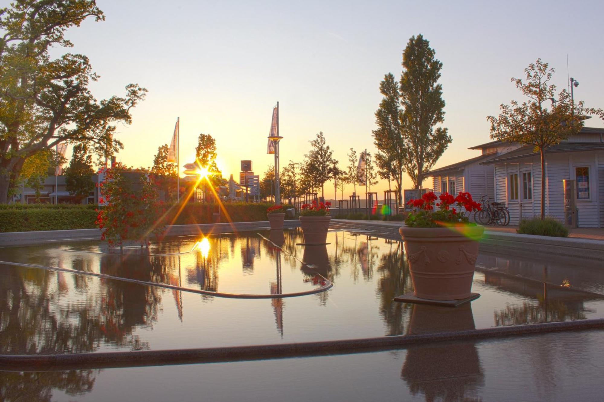 Fewo Mit Meerblick, Gratis Nutzung Vom Ahoi Erlebnisbad Und Sauna In Sellin - Haus Blick Zur See Fewo 06 เกอเรน ภายนอก รูปภาพ